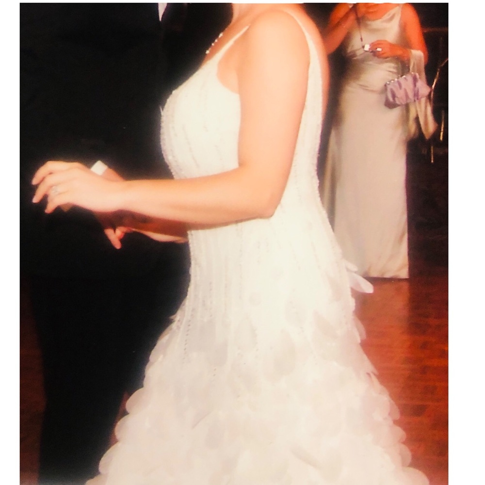 Elegant Sue Wong White and Cream Wedding Gown / Special occasion dress 100% silk - Picture 4 of 16